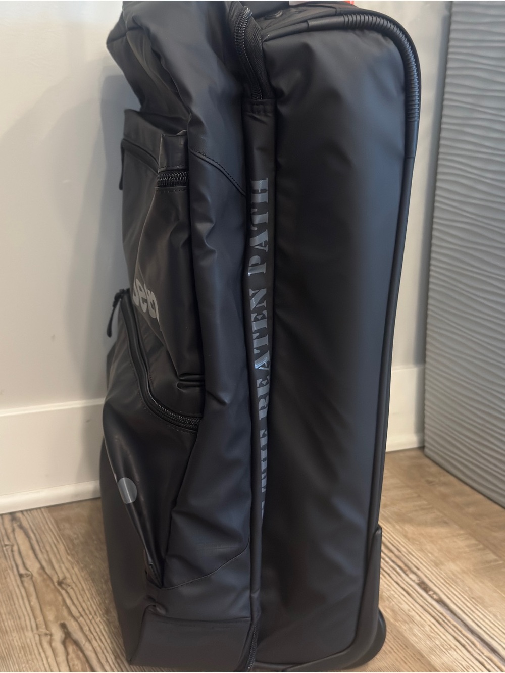 Jeep Black Carry-On with Orange Telescopic Handle - Picture 11 of 16